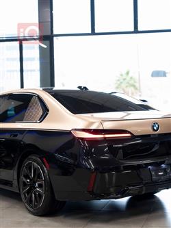 بي ام دبليو الفئة 7